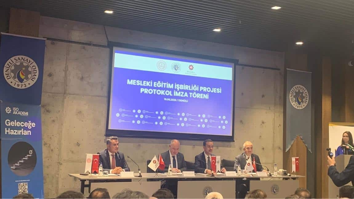 Mesleki Eğitimde Güçlü İş Birliği: Sanayi ve Eğitim Dünyası Denizli’de Buluştu